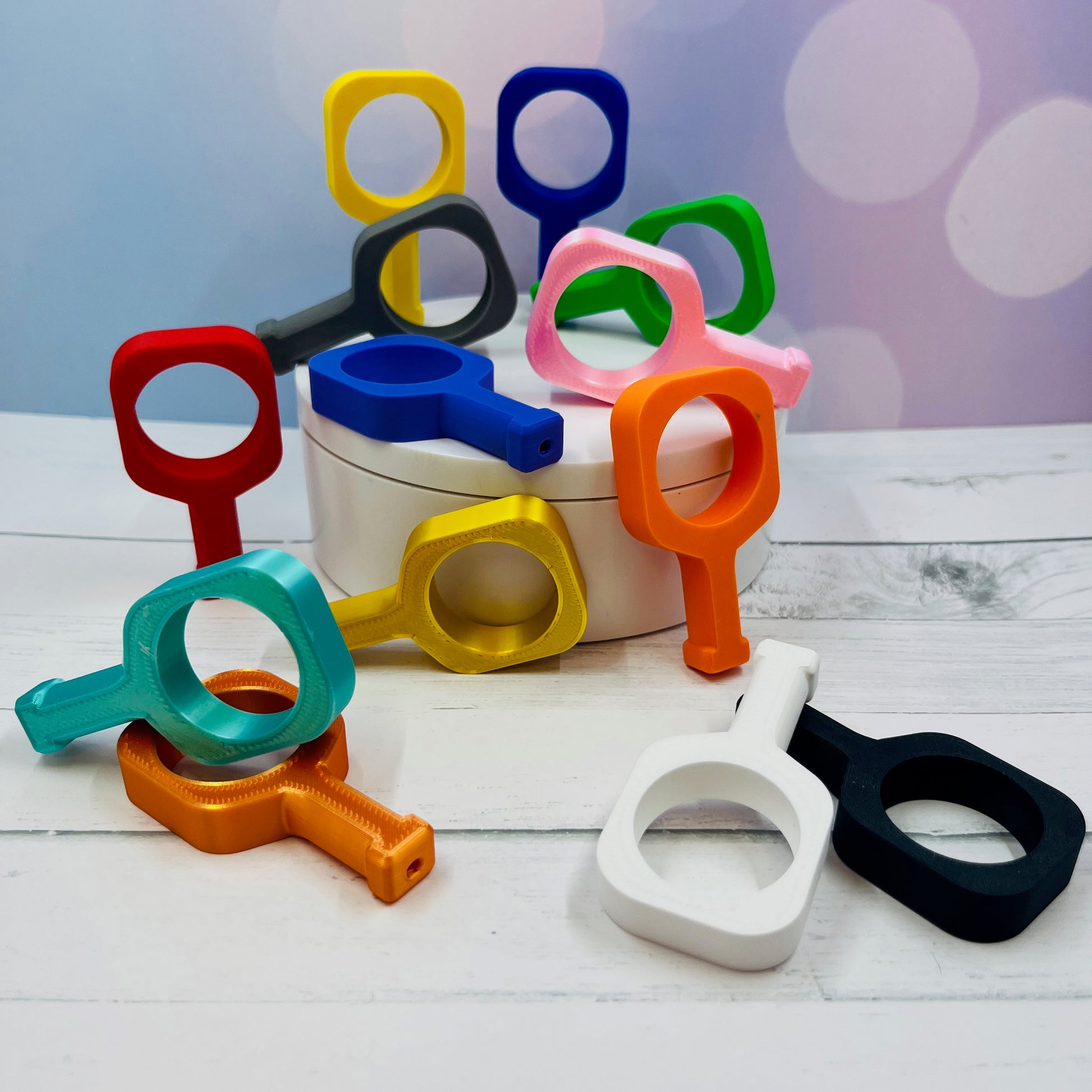 Pickleball Paddle Fidget Keychain | Customizeable Party Favor Gifts | Bag Zipper Pulls and Charms