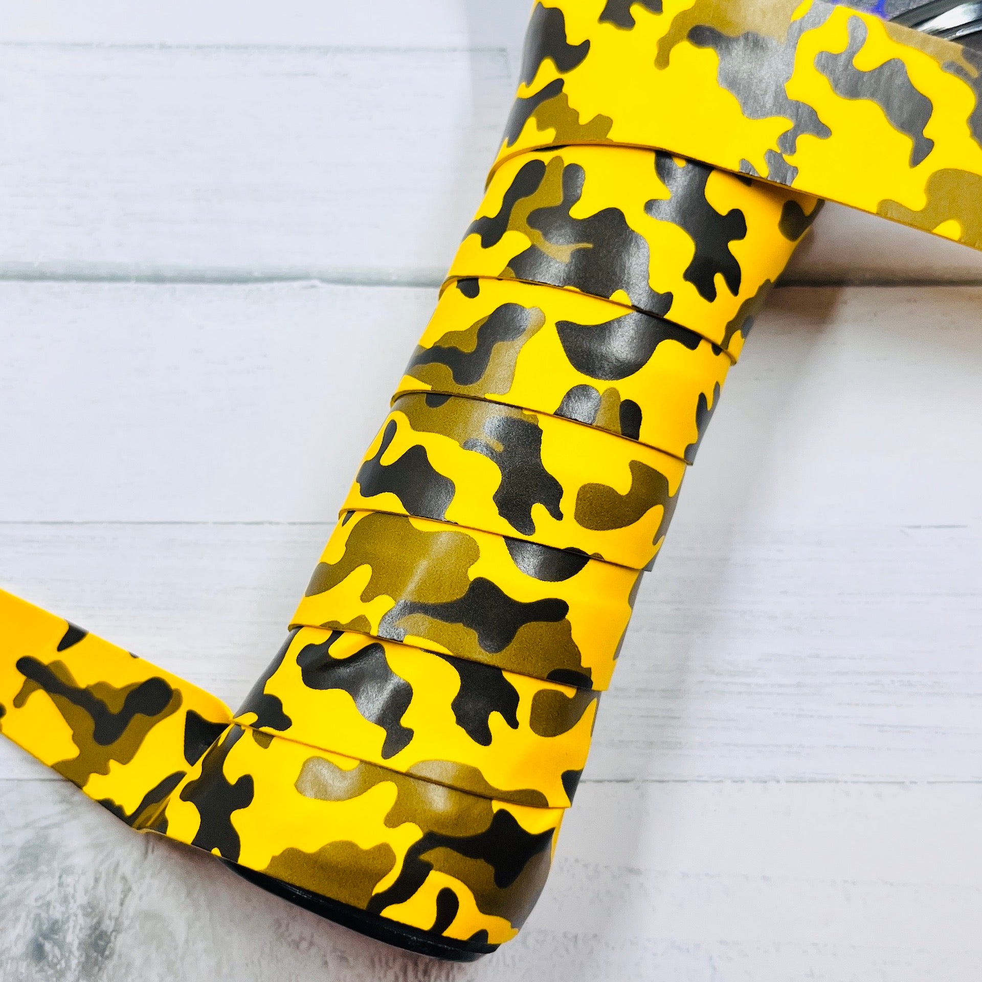 As all Pickleball players know, your grip will wear out long before your paddle does. Get some of these new colors and make sure you get the most from your paddle.  The new modern camo pattern is printed onto these grips. They will add a fun dimension to your paddle. It will also make it much easier to find your paddle in a stack of paddles, as almost no one will have this same pattern! 